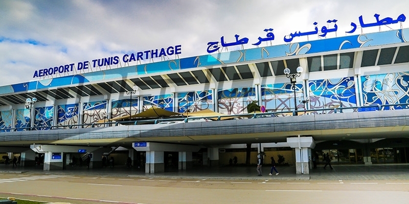 إعفاء قيادات أمنية من محافظة مطار قرطاج بعد مرور إرهابي دون جواز سفر