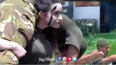 جندية جزائرية جميلة تبهر الرئيس تبون بقوتها (فيديو)