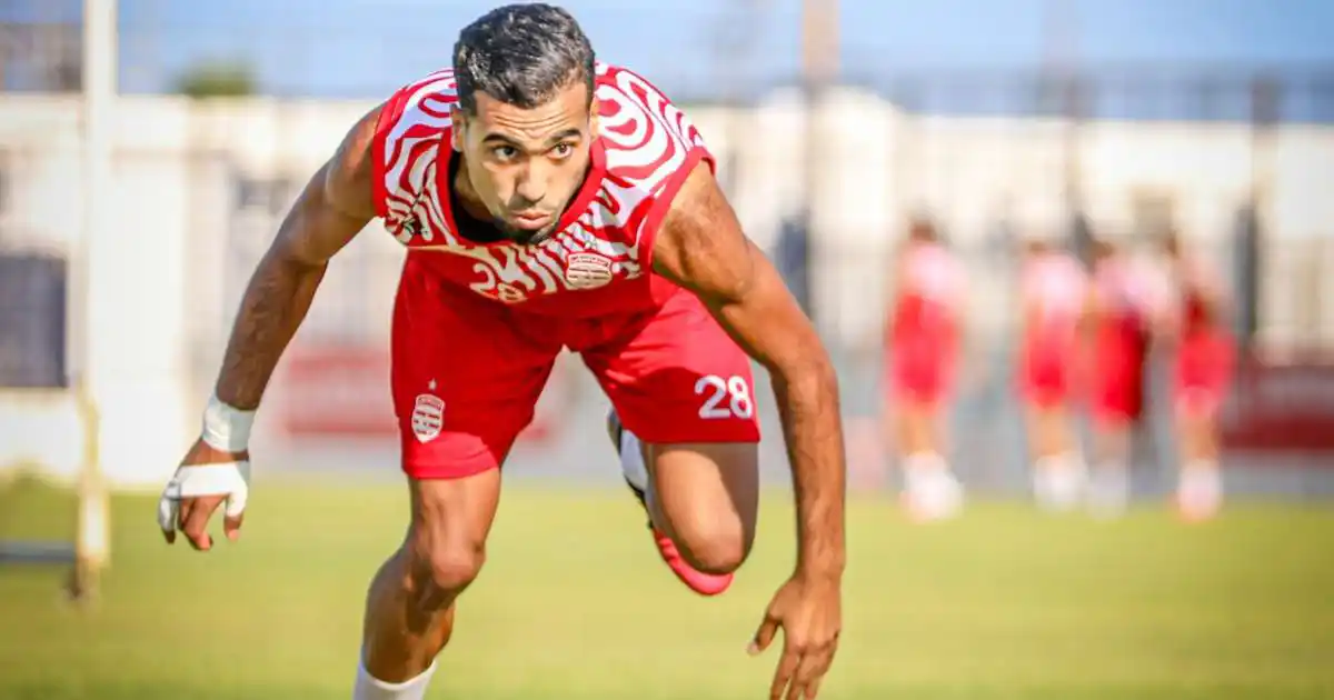 هل يعود حمدي العبيدي للنادي الإفريقي؟ آخر تطورات المفاوضات