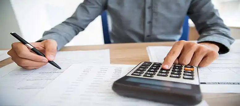 محاسب بشركة شبه عمومية يختلس أكثر من 300 ألف دينار