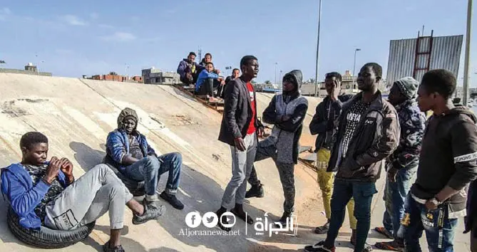 ليلة الرعب في طرابلس… كيف فر آلاف المهاجرين إلى الشوارع؟